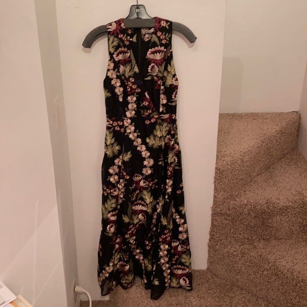 Alice and Olivia beautiful embroidered black dress